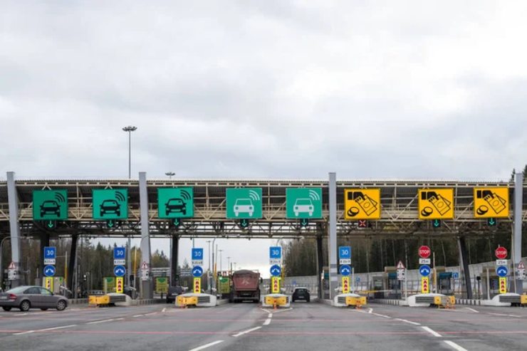 Illustrazione di un casello autostradale (Depositphotos)