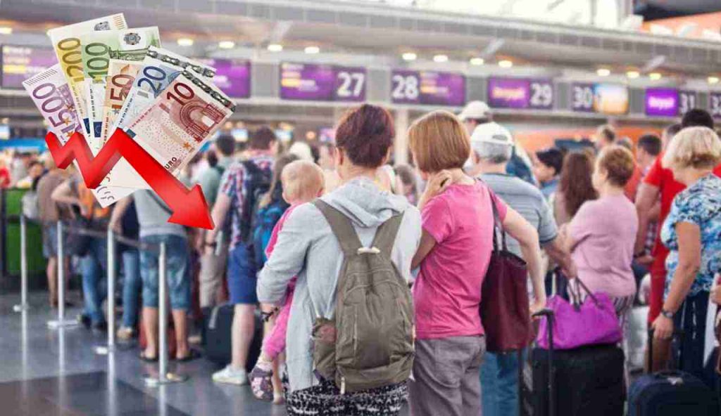 Fila in aeroporto e risparmio (Depositphotos foto)