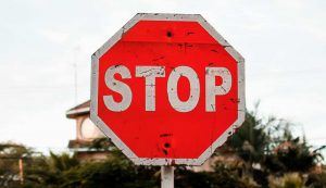 Illustrazione di un segnale di stop (pexels FOTO) - aerospacecue.it