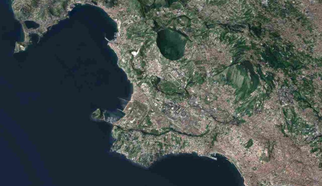 I Campi Flegrei (Depositphotos foto) - www.aerospacecue.it
