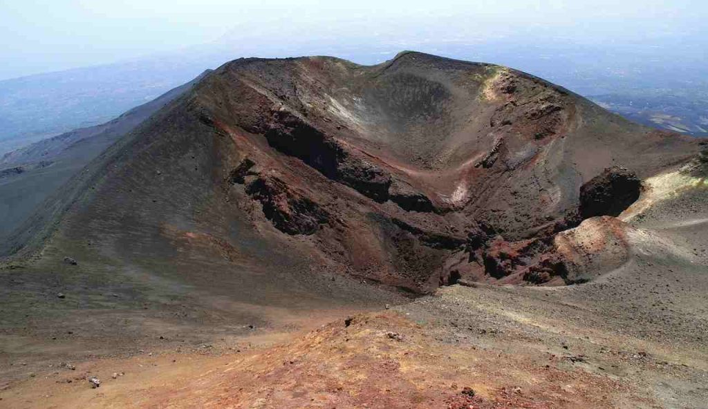 Illustrazione dell'Etna (Pixabay FOTO) - aerospacecue.it