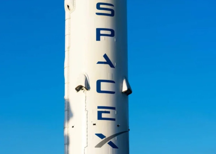Razzo Space X (Depositphotos foto) - www.aerospacecue.it
