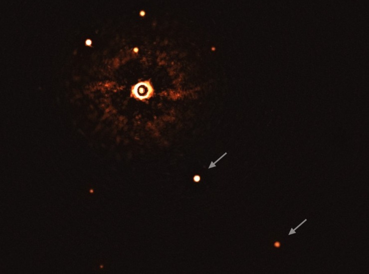 Illustrazione di YSES‑1 (Wikipedia ESO_Bohn et al. FOTO) - aerospacecue.it