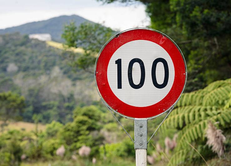 Limite di 100 Km/h