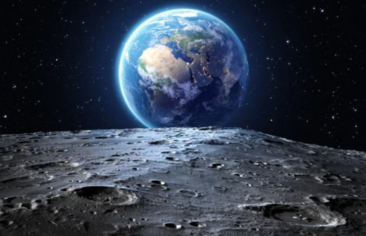 Superficie della Luna (Depositphotos foto) - www.aerospacecue.it