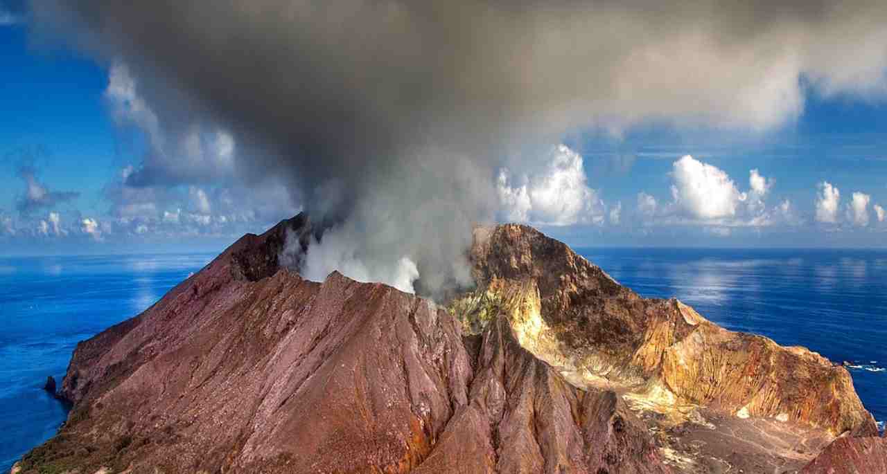 Vulcano attivo (Pixabay foto) - www.aerospacecue.it