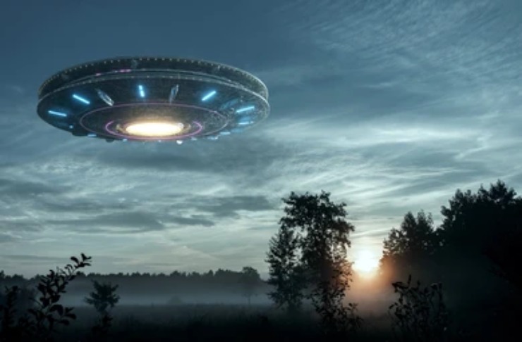 Ufo verso la Terra