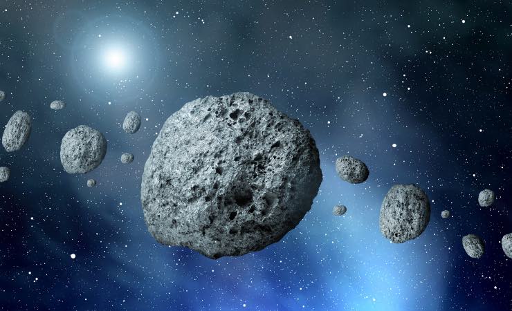 Il primo asteroide visibile a occhio nudo