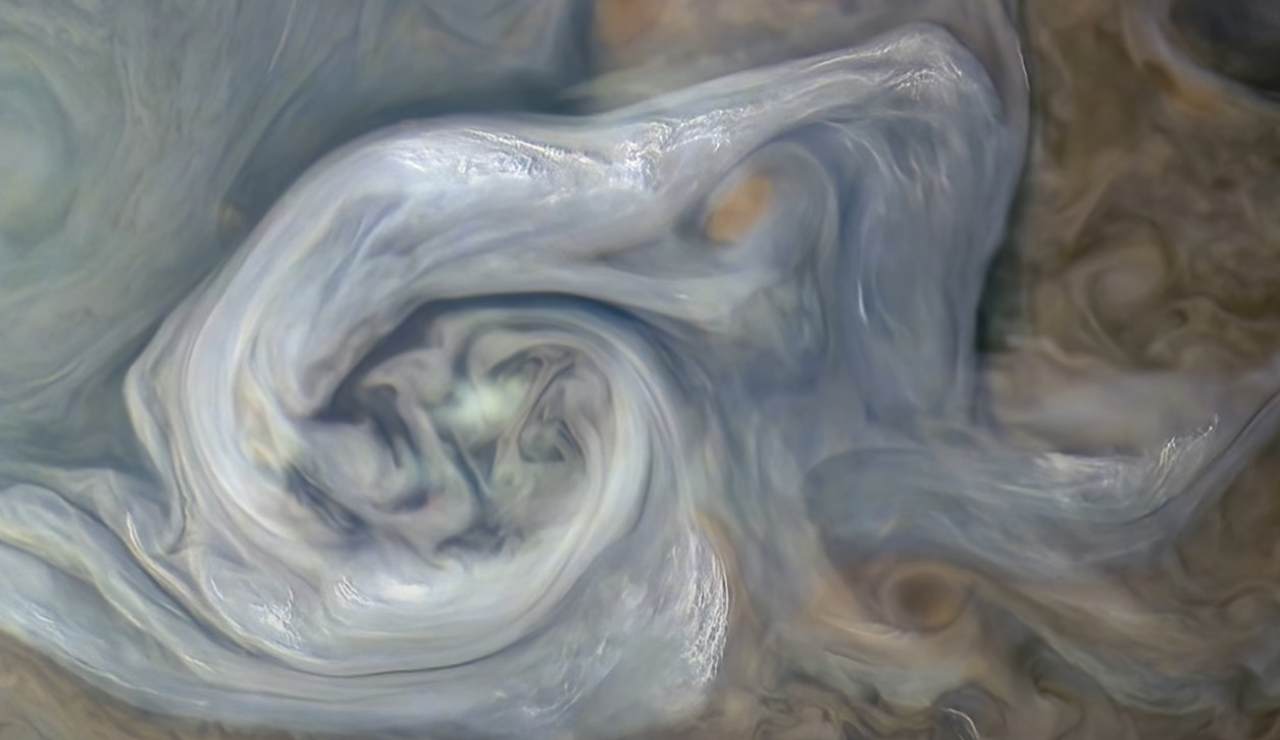 Bellissimi dettagli di Giove in 4K (CAMENGAT - youtube screenshot) - www.aerospacecue.it