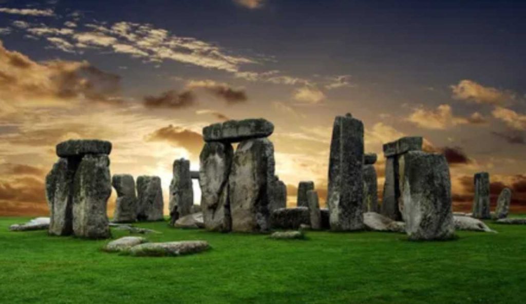 Stonehenge (Depositphotos foto) - www.aerospacecue.it