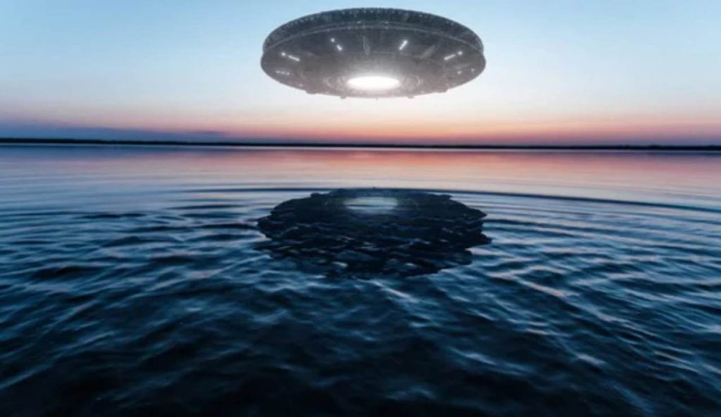 Ufo sull'acqua (Depositphotos foto) - www.aerospacecue.it