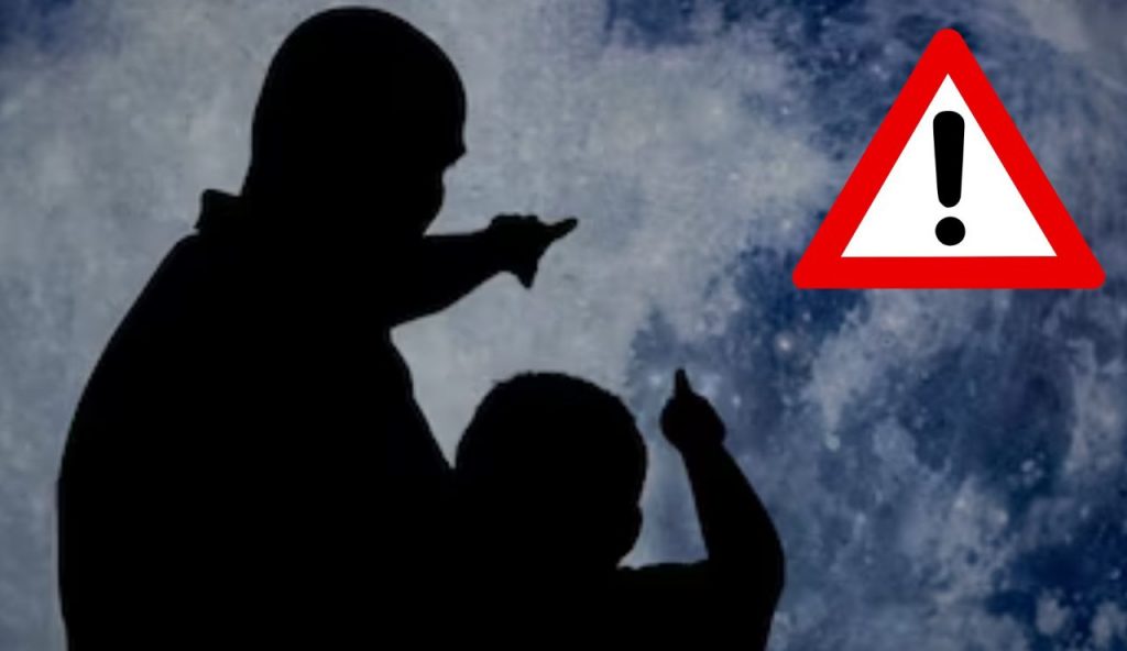 Un oggetto curioso tra i cieli